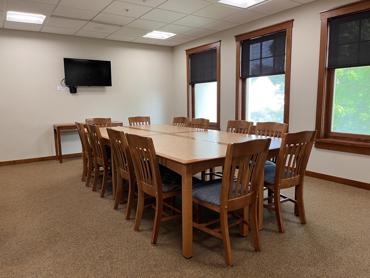 Image of table and chairs in the Rotary Room at the Dwight Foster Public Library.